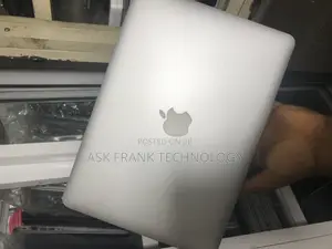 Laptop Apple MacBook Air 2015 8GB Intel Core I7 SSD 256GB