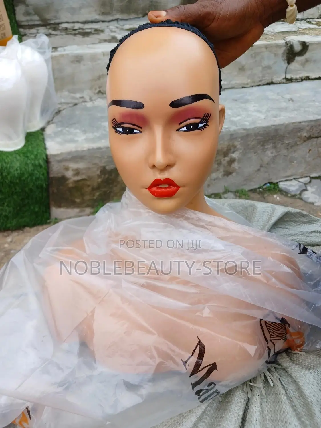 Lady Gaga Shoulder Mannequin