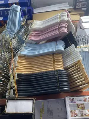 Plastic Hangers (10pcs Per Pack)