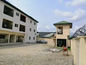 3bdrm Block of Flats in Eliaparawon Off Ada, Port-Harcourt for sale