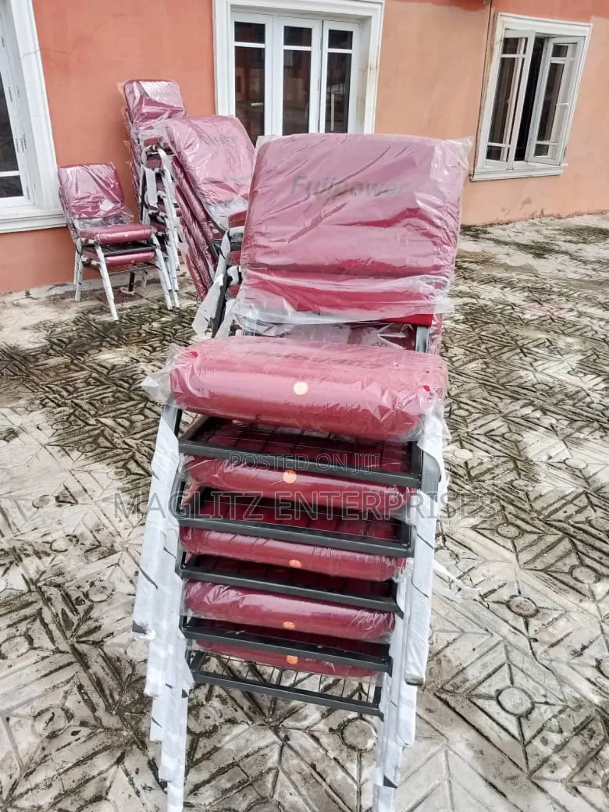 Quality Big Banquet Chairs