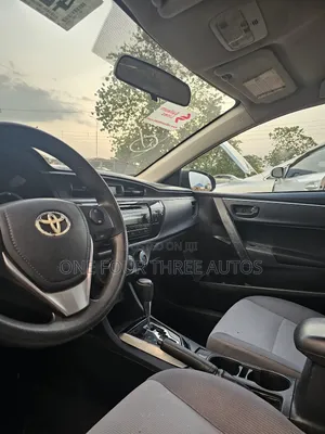 Toyota Corolla 2015 Black