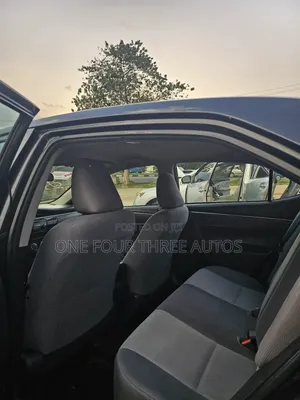 Toyota Corolla 2015 Black