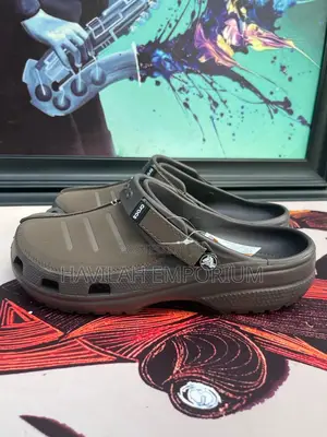 Original Yukon Crocs Slippers