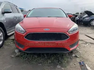 Ford Focus 2012 Red