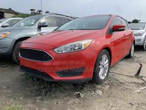 Ford Focus 2012 Red