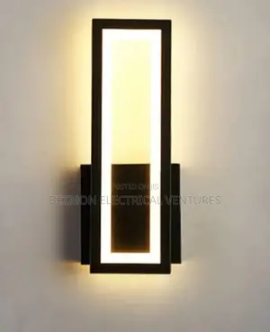 Beautiful Wall Bracket Available for Sale