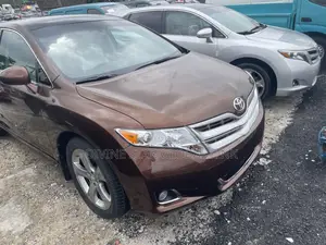Toyota Venza V6 AWD 2011 Brown