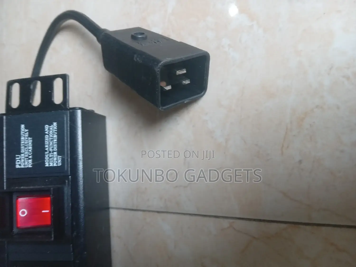 UPS Power Distribution Unit