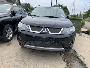 Mitsubishi Outlander 2012 Matt Black