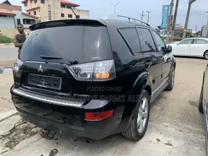 Mitsubishi Outlander 2012 Matt Black