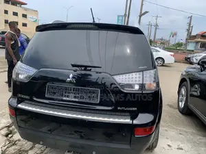 Mitsubishi Outlander 2012 Matt Black