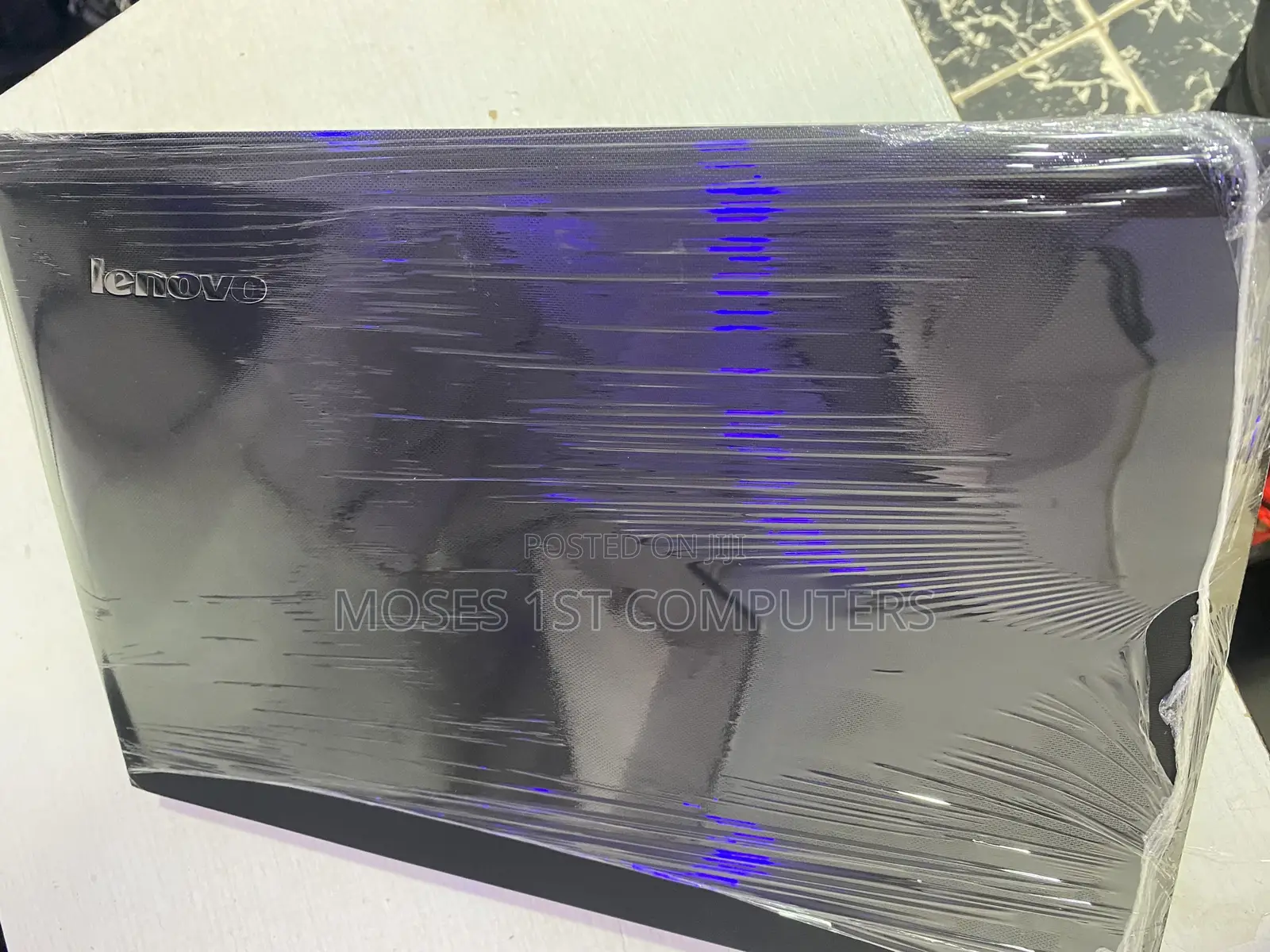 New Laptop Lenovo 4GB Intel HDD 500GB