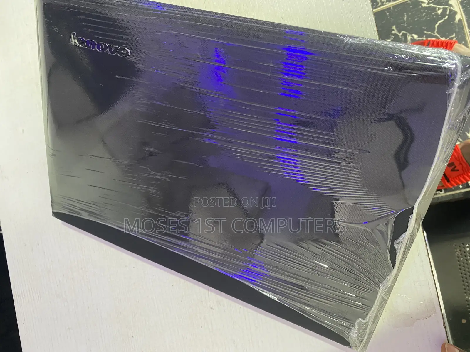 New Laptop Lenovo 4GB Intel HDD 500GB