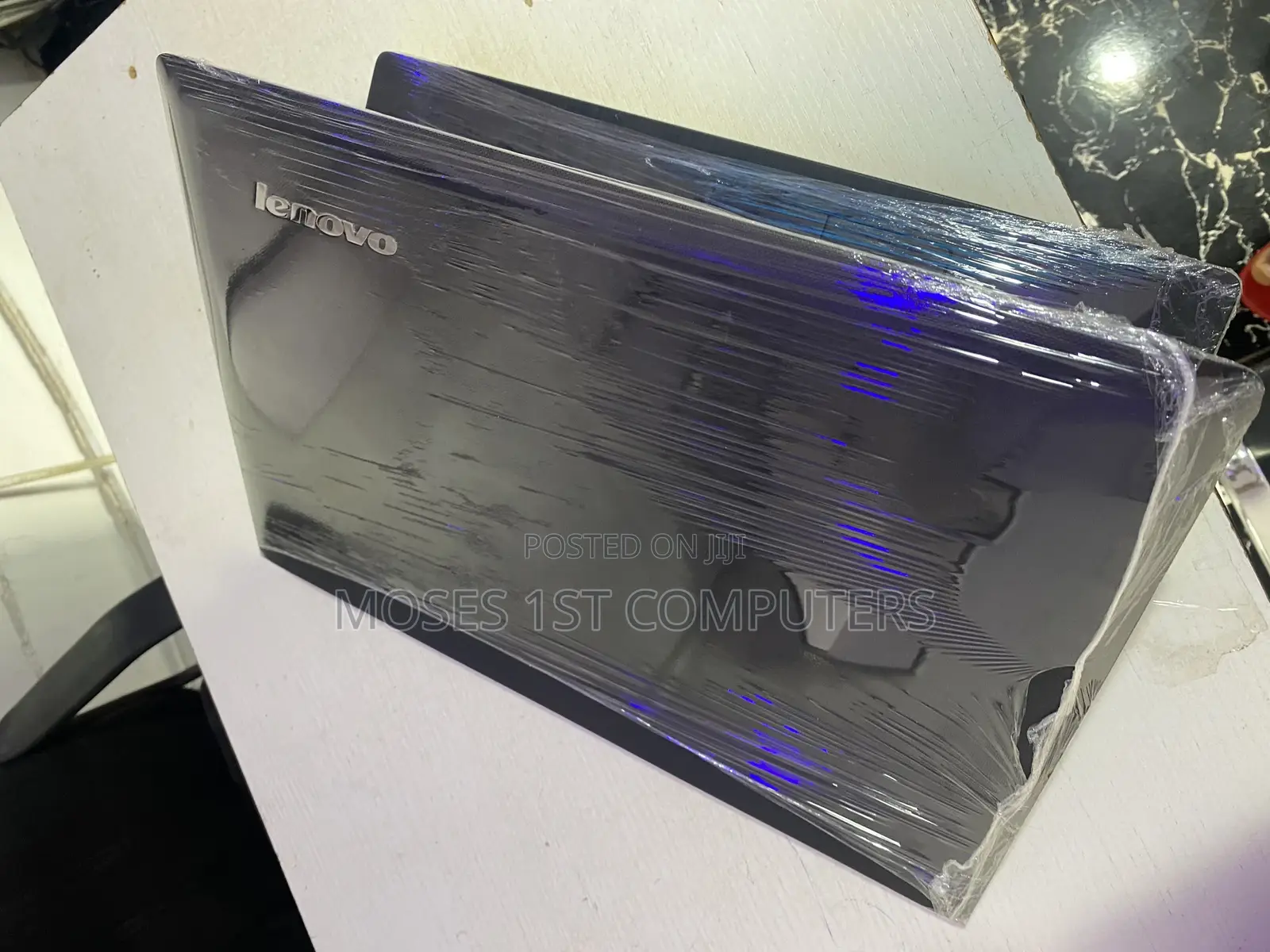 New Laptop Lenovo 4GB Intel HDD 500GB