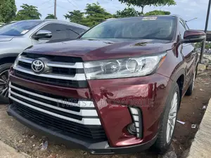 Toyota Highlander 2017 Red