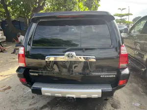 Toyota 4-Runner Limited V6 2005 Black