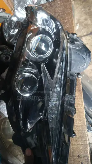 Lexus ES 350 2018 Model Headlight