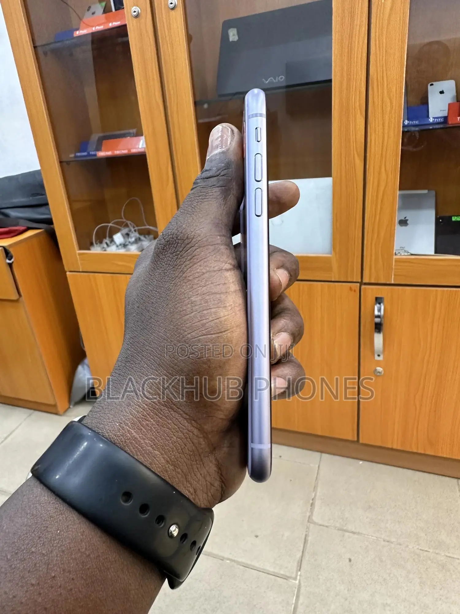 Apple iPhone 11 64 GB Purple