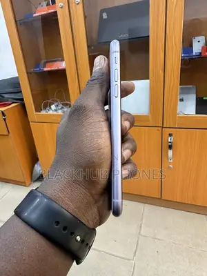Apple iPhone 11 64 GB Purple