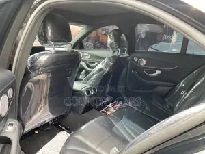 Mercedes-Benz C300 2016 Black