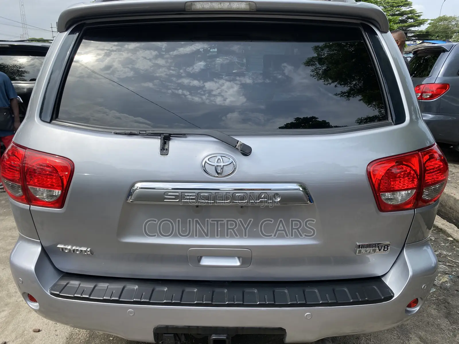 Toyota Sequoia 2013 Silver
