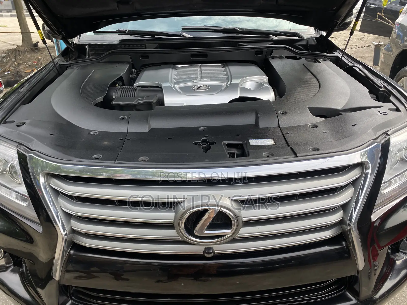Lexus LX 570 AWD 2014 Matt Black