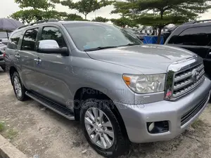 Toyota Sequoia 2013 Silver