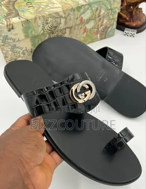 Original Gucci Slippers Available in Store