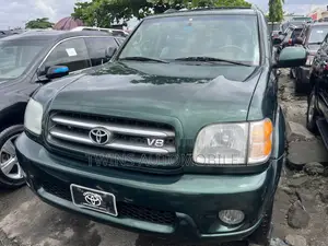 Toyota Sequoia 2004 Green