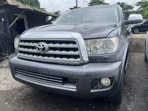 Toyota Sequoia 2014 Gray