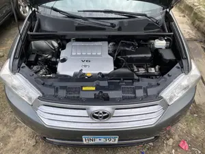 Toyota Highlander 2011 Gray