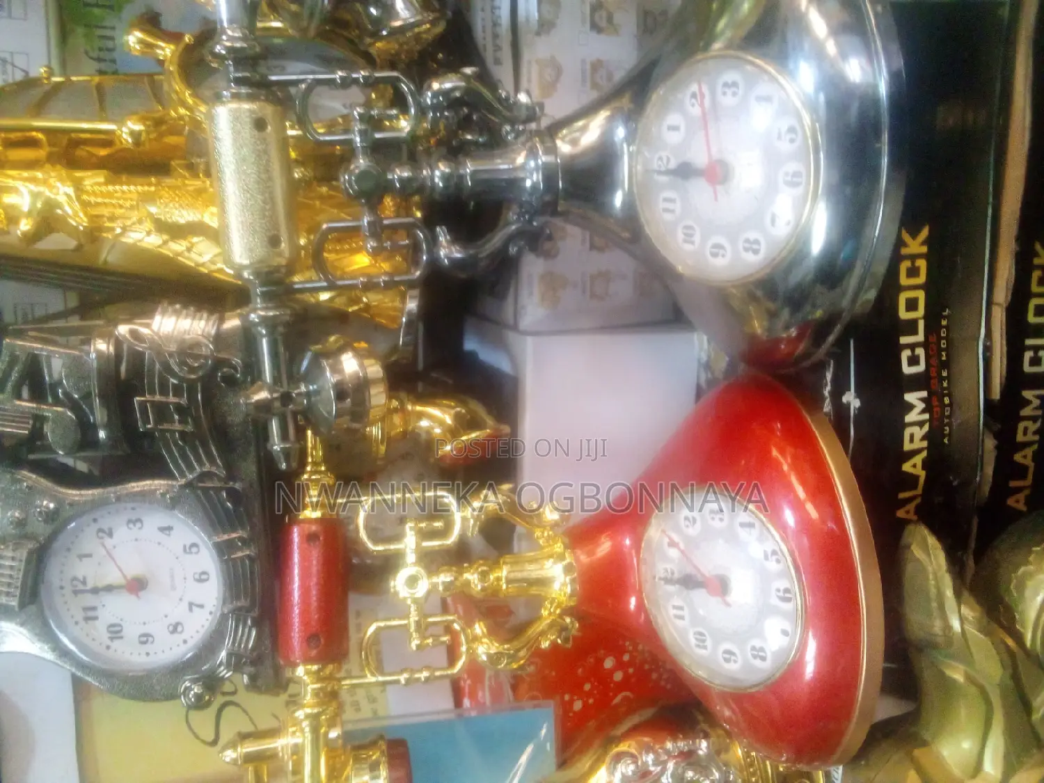 Retro Telephone Model Alarm Clock