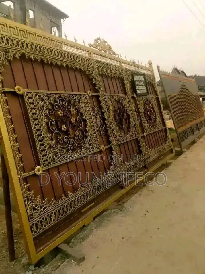 New Modern Quality Rolling Gate