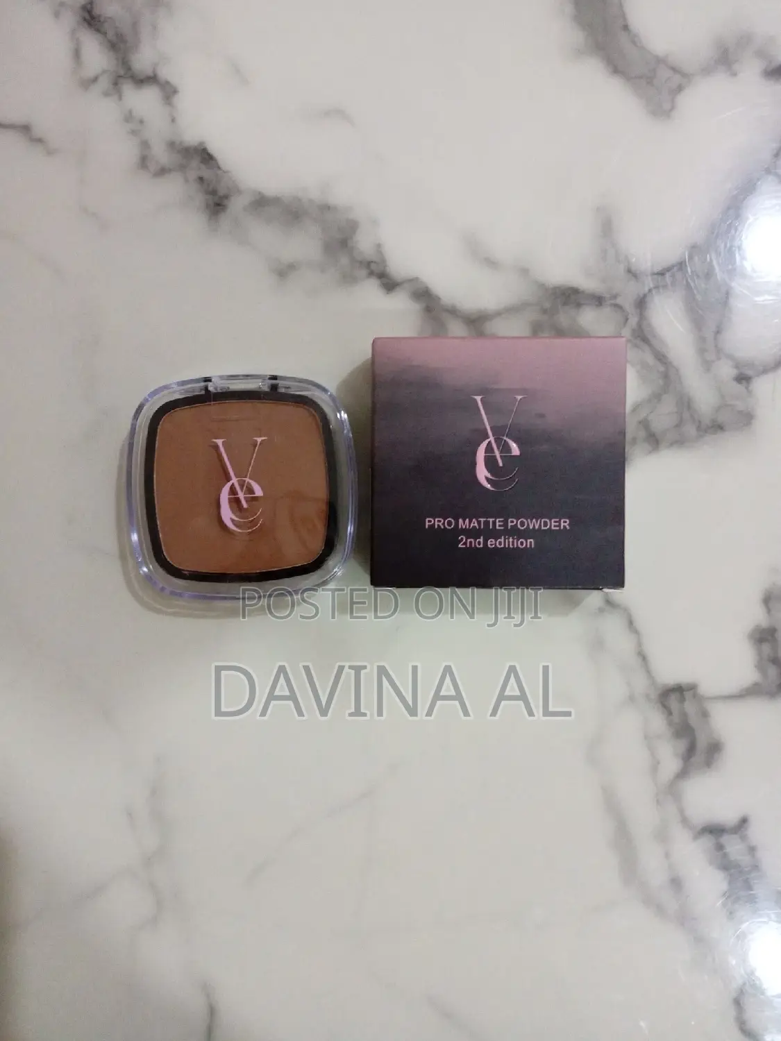Vee Beauty Pro Matte Powder