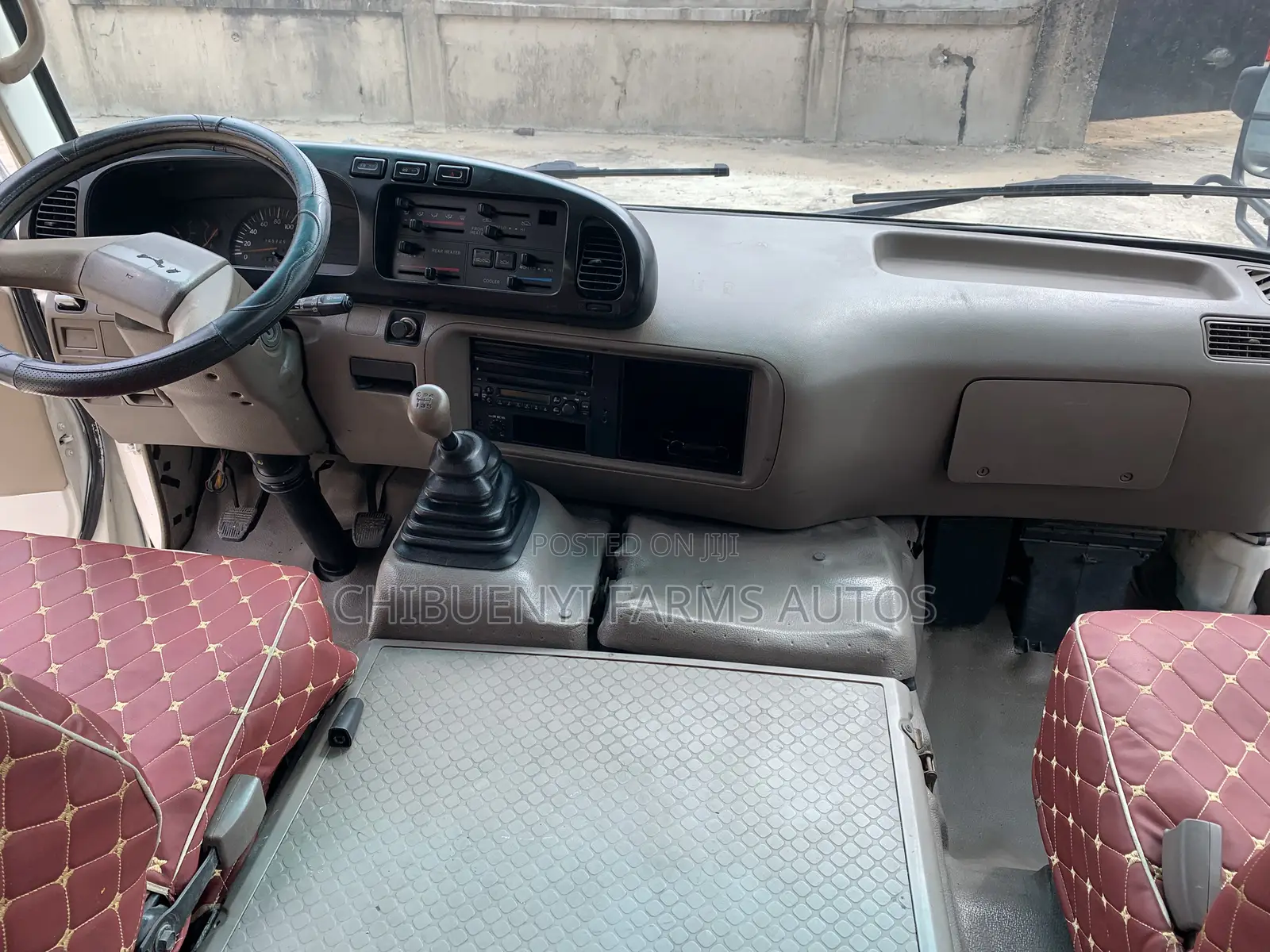 Toyota Coaster 2016