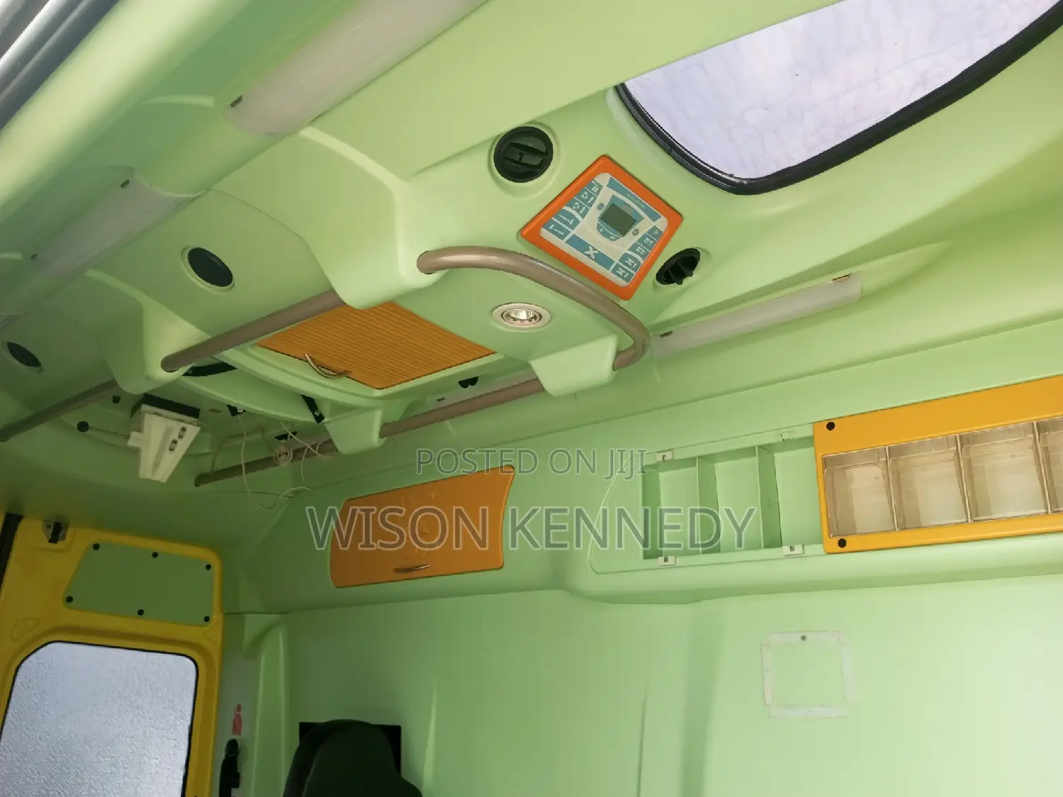 Mercedes-Benz Sprinter 2009 Yellow