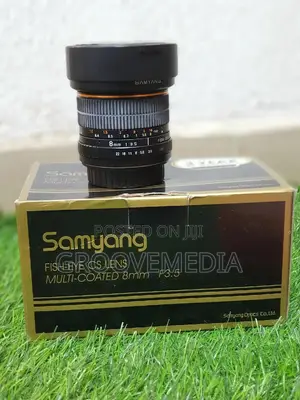 Samyang 8mm F3.5 Fish-Eye Lens for Canon