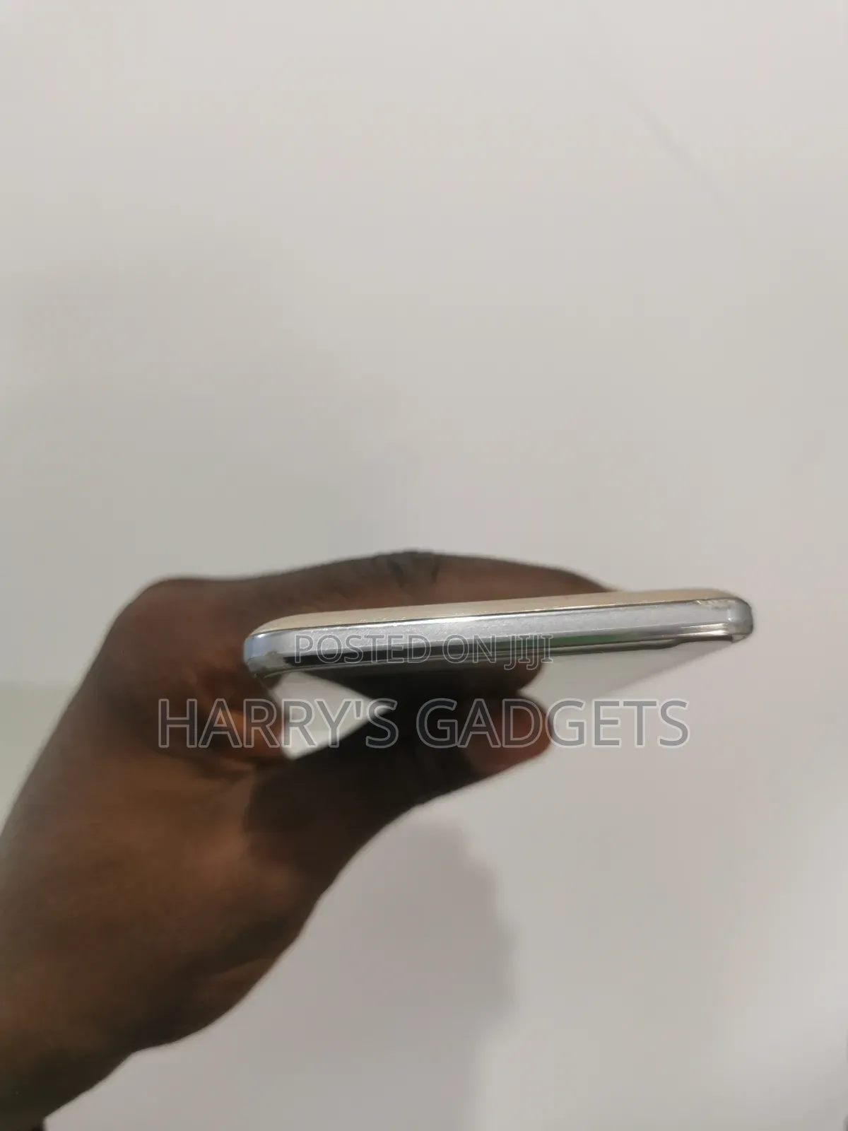 Samsung G600 Gold