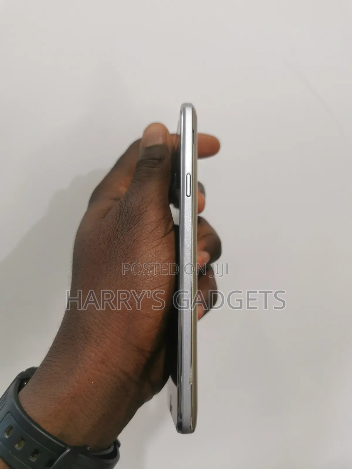 Samsung G600 Gold