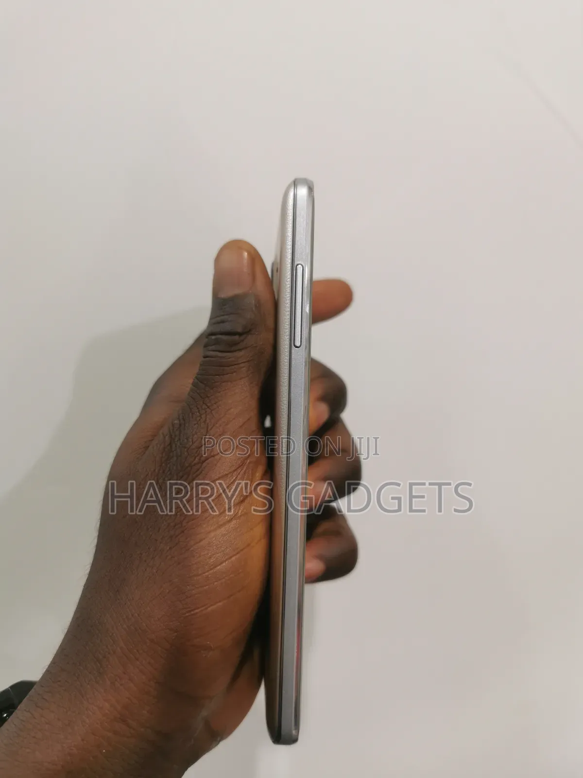Samsung G600 Gold