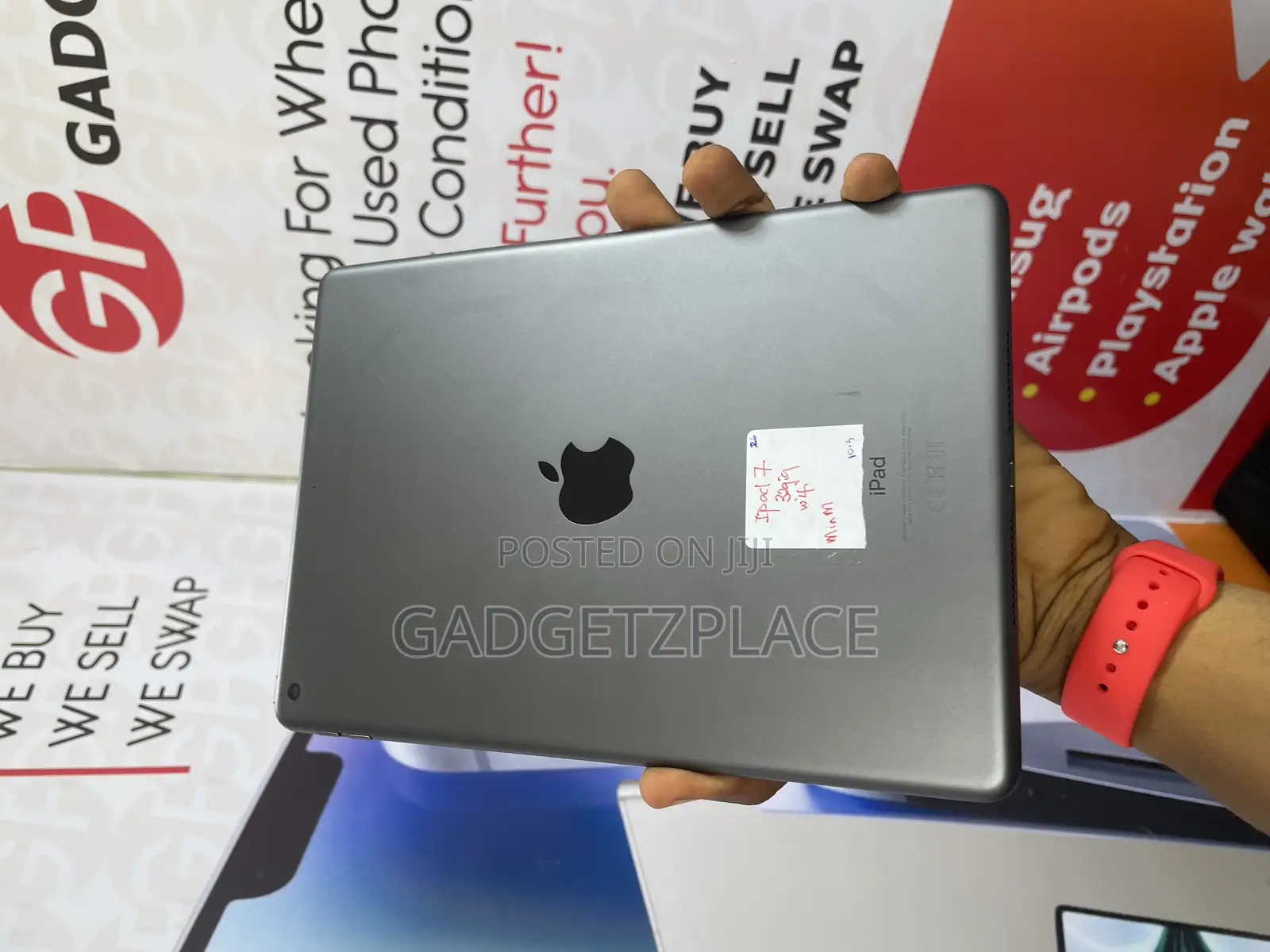 Apple iPad 9.7 32 GB Gray