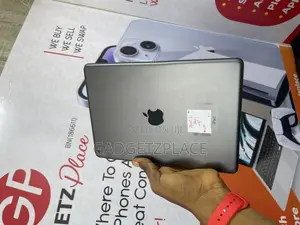 Apple iPad 9.7 32 GB Gray