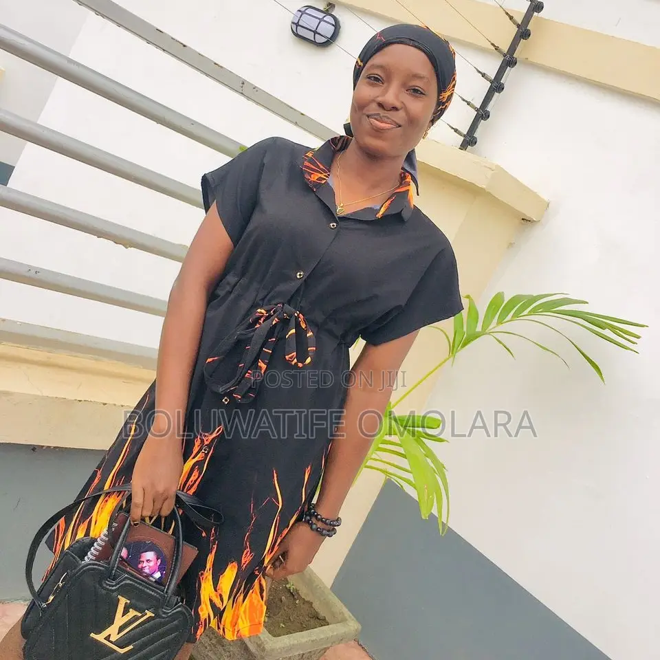 Professional Female Tailor With Accommodation