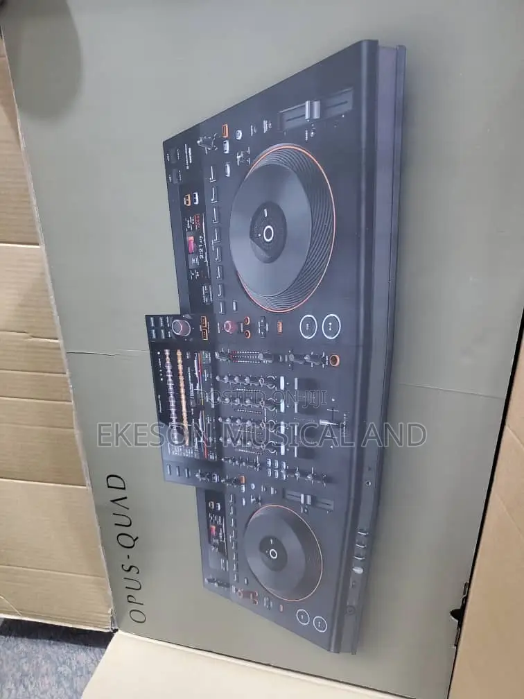 Pioneer Opus Quad DJ Controller