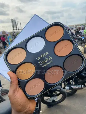 Photo - Laveeda Emilia Powder Palette (8 in 1)