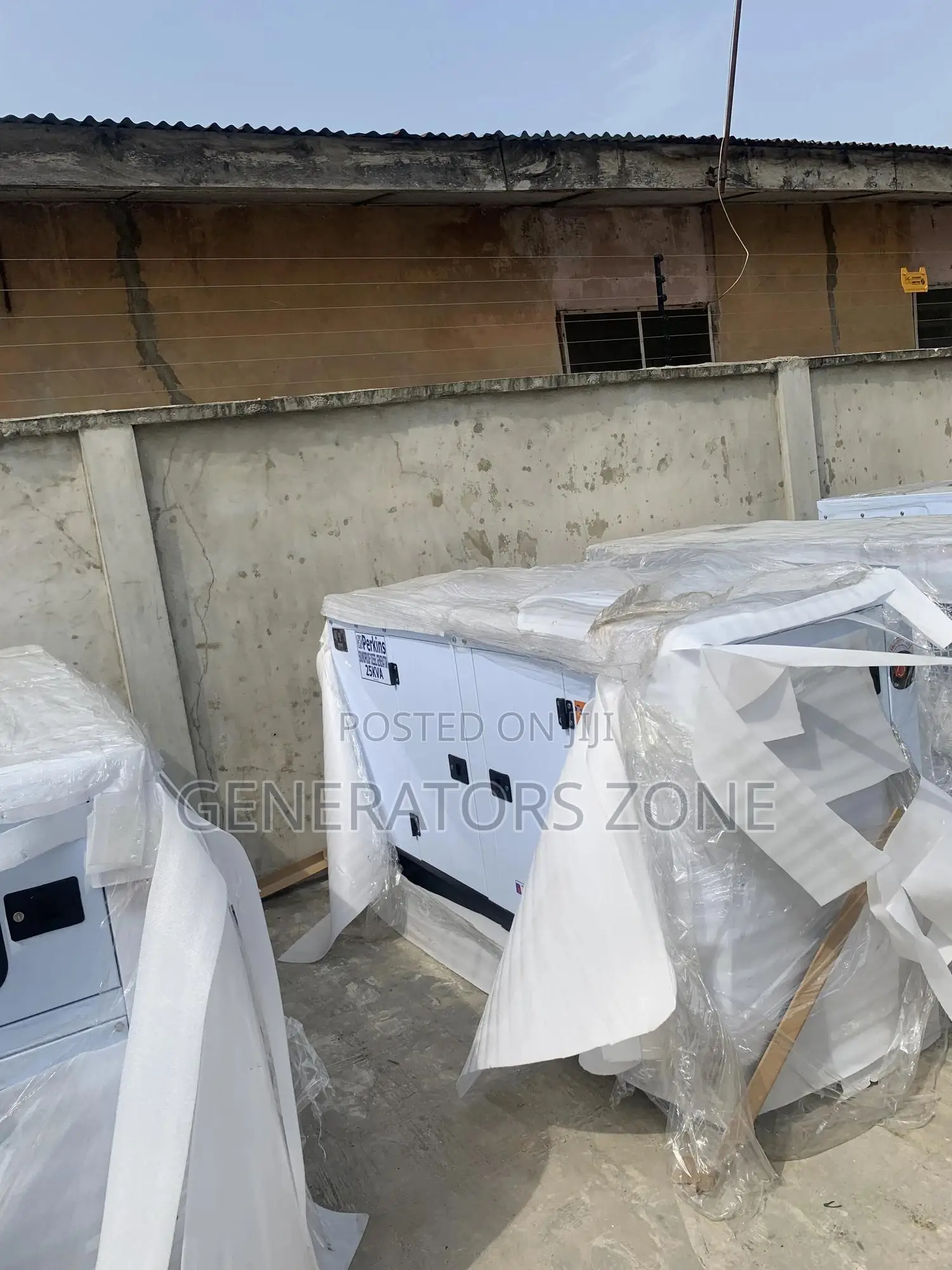25kva DIESEL Perkins Generators