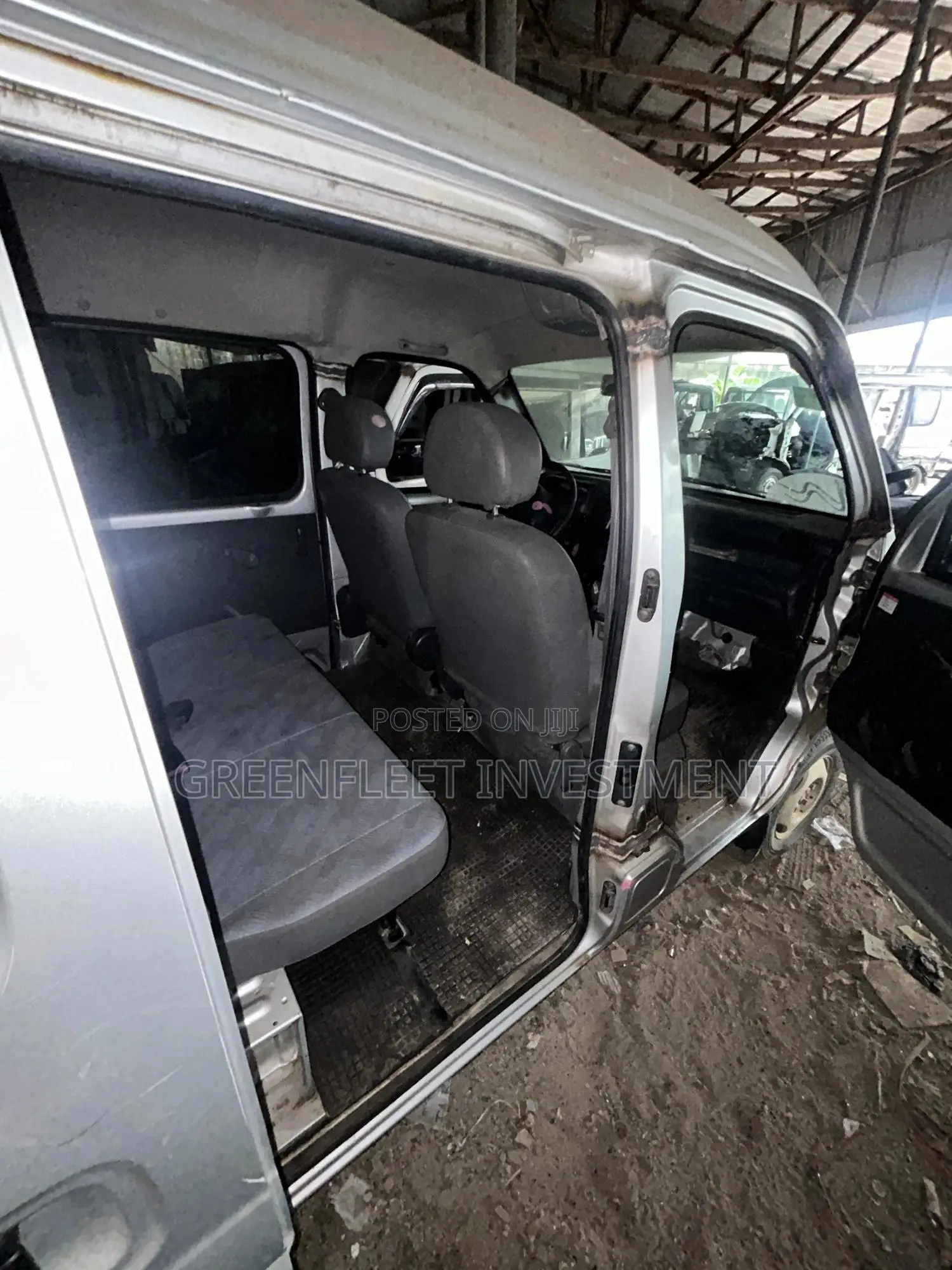 Suzuki Every 2010 Grey