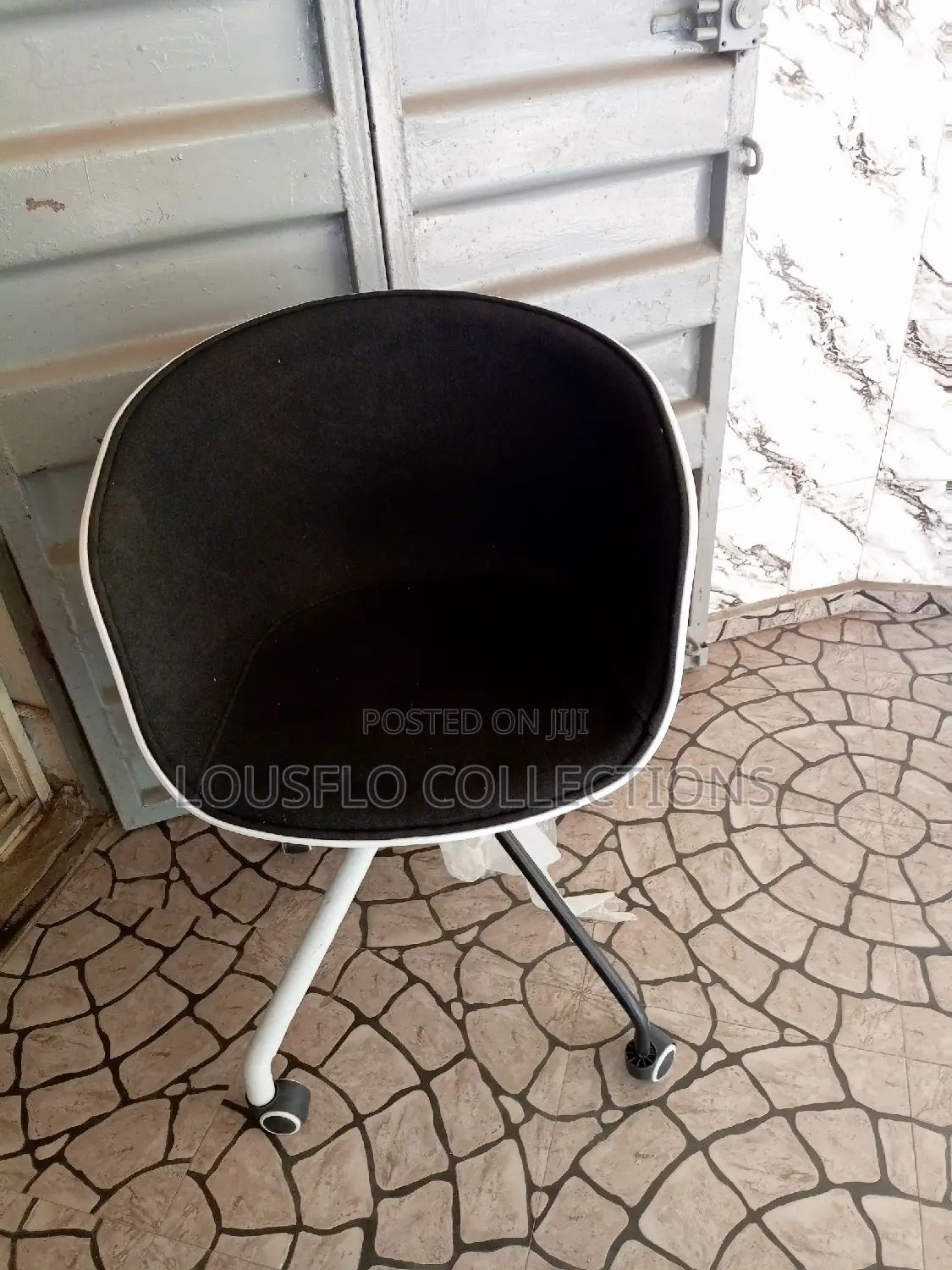 Quality Rotating Office Chair