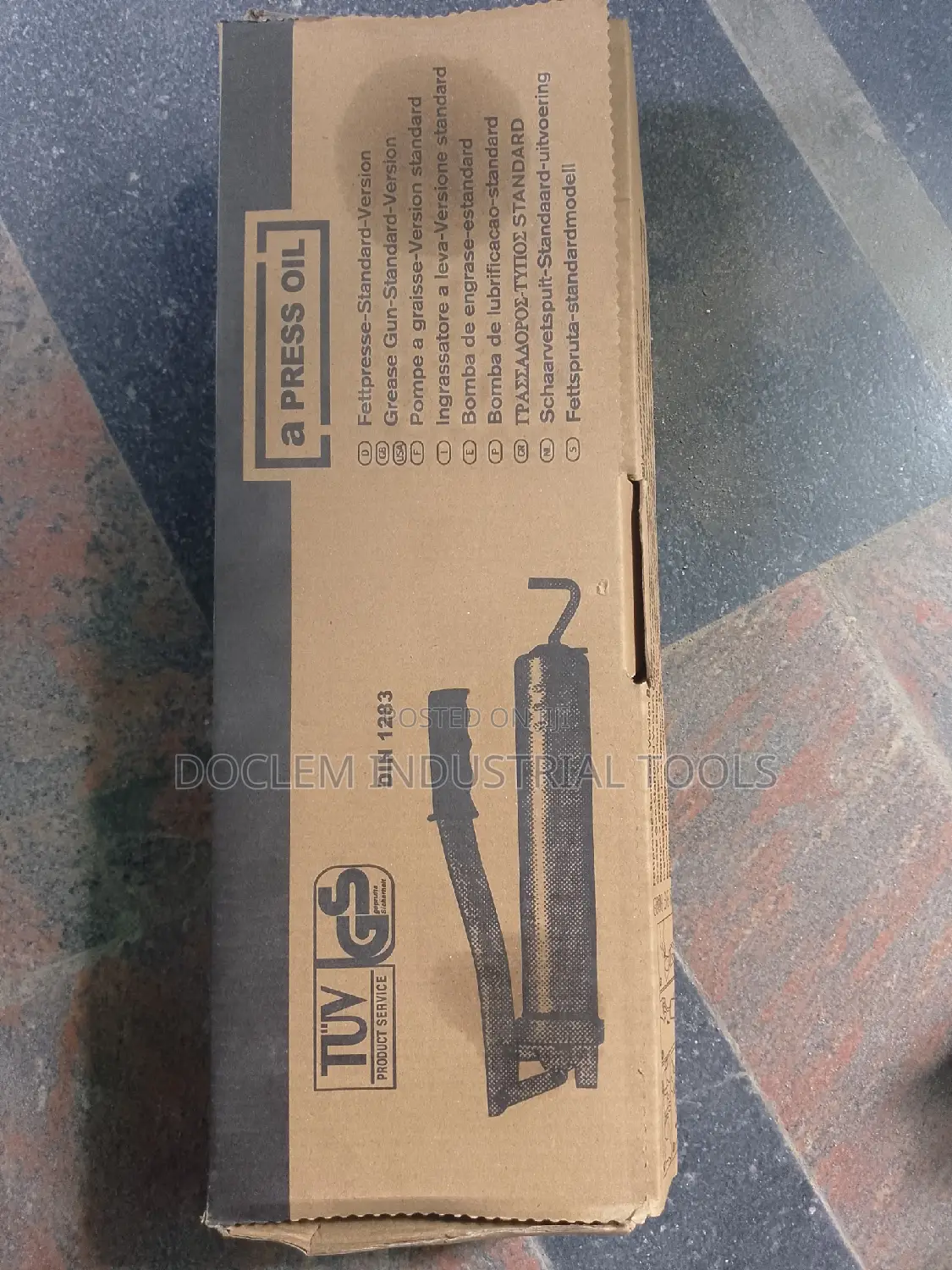 Grease Gun Machine